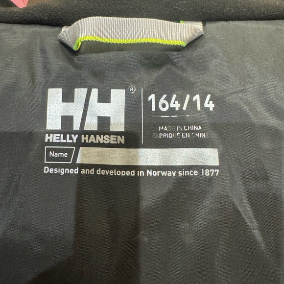 Helly Hansen Two Tone Pink Dragonfruit Ski Jacket - Picture 6 of 6